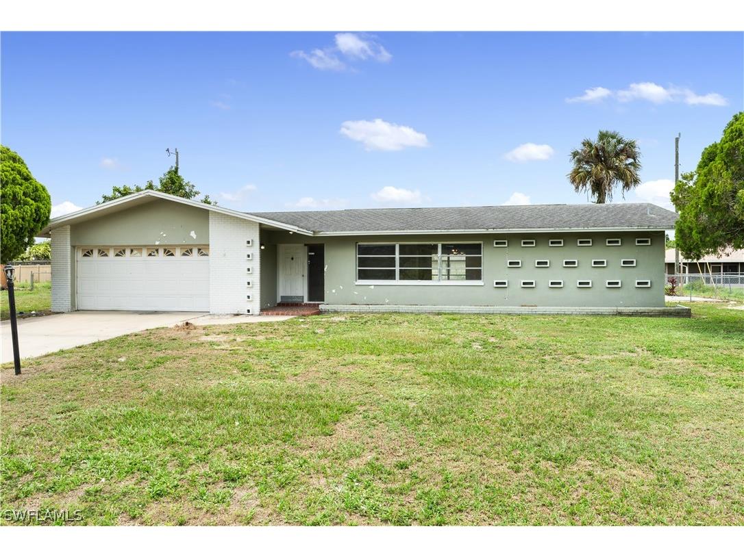 109 Highland Avenue Lehigh Acres FL 33936 224046548 image1