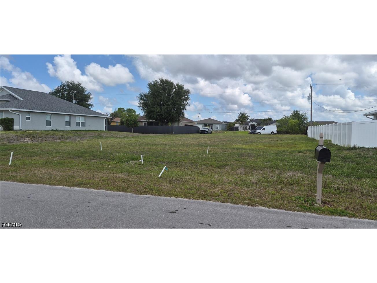 109 NE 11th Terrace Cape Coral FL 33909 2026019205 image1