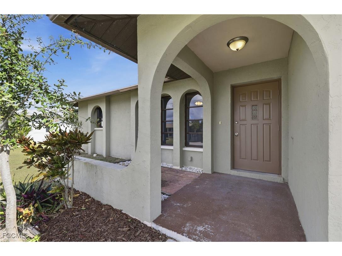 109 NE 20th Court Cape Coral FL 33909 2025016919 image6