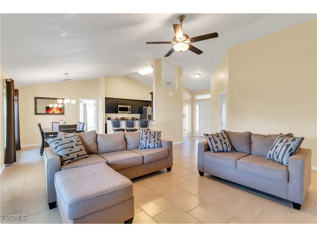 109 NW 14th Street Cape Coral FL 33993 2025000227 image10