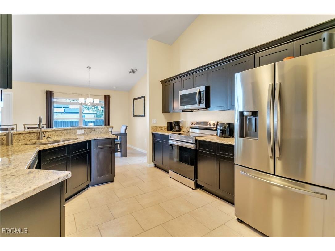 109 NW 14th Street Cape Coral FL 33993 2025000227 image14