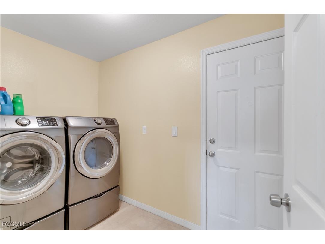 109 NW 14th Street Cape Coral FL 33993 2025000227 image15