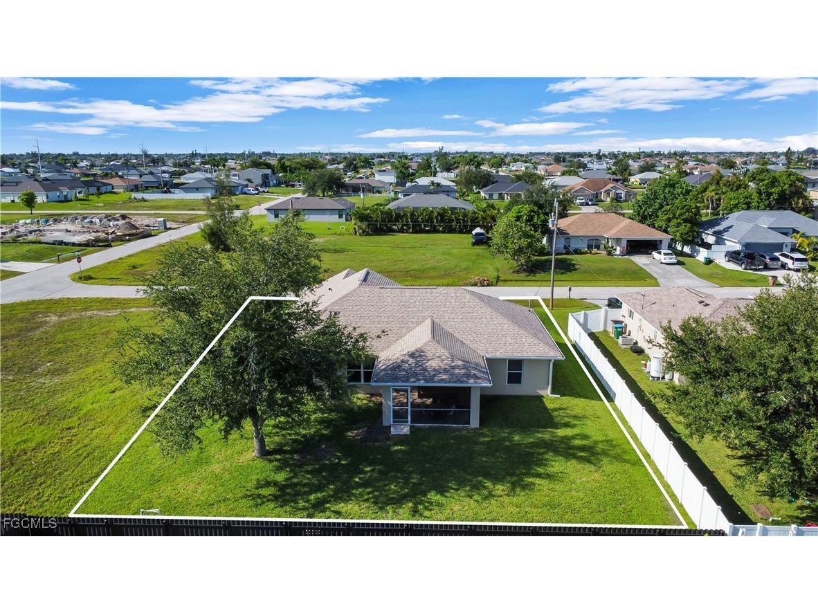 109 NW 14th Street Cape Coral FL 33993 2025000227 image24