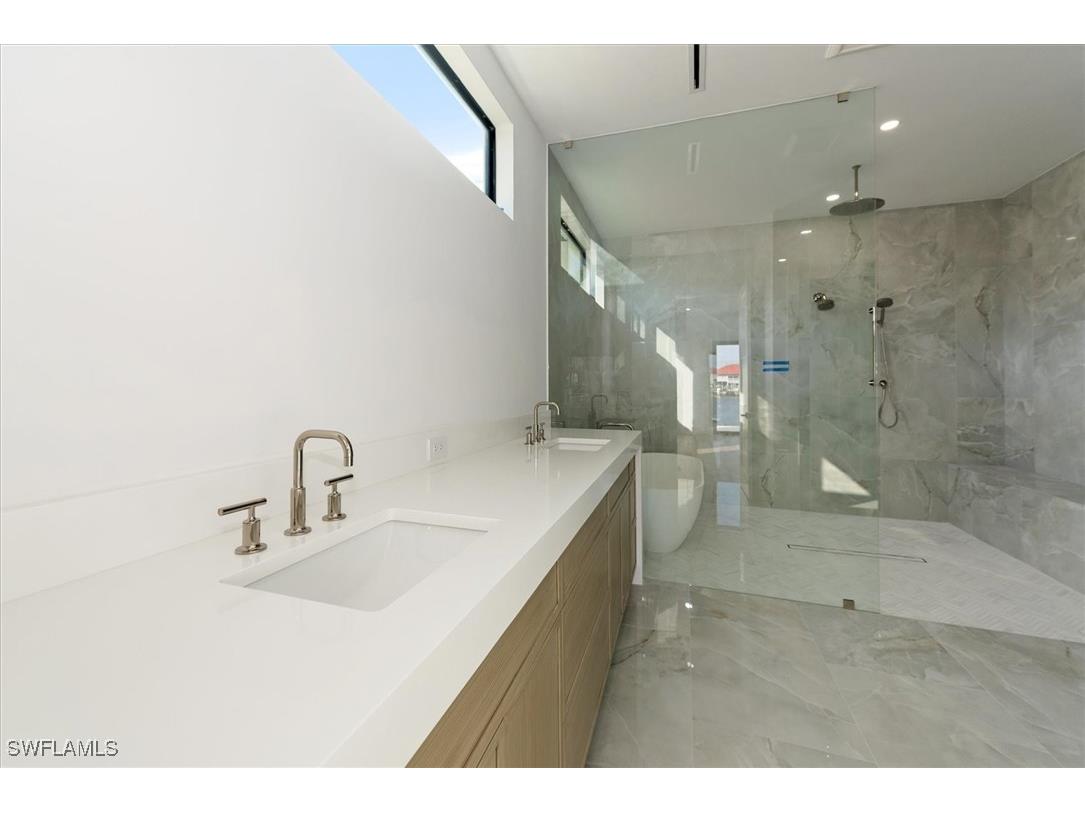 109 S Seas Court Marco Island FL 34145 225053556 image12