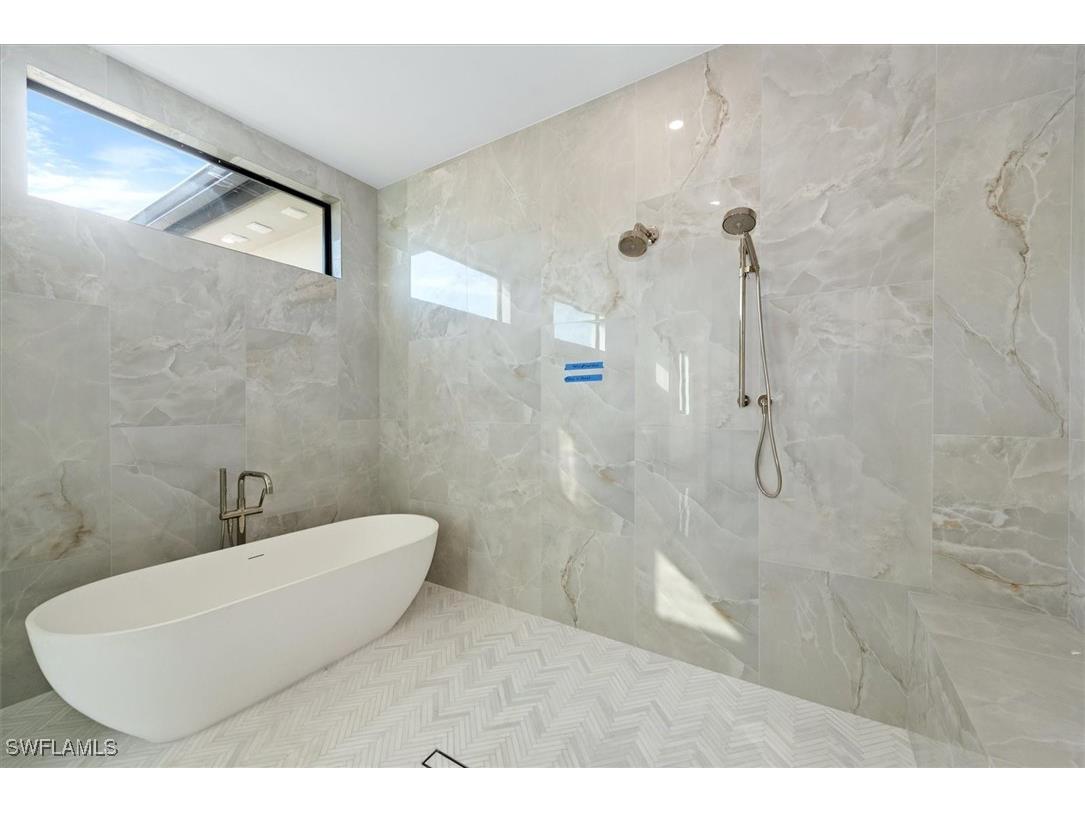 109 S Seas Court Marco Island FL 34145 225053556 image14