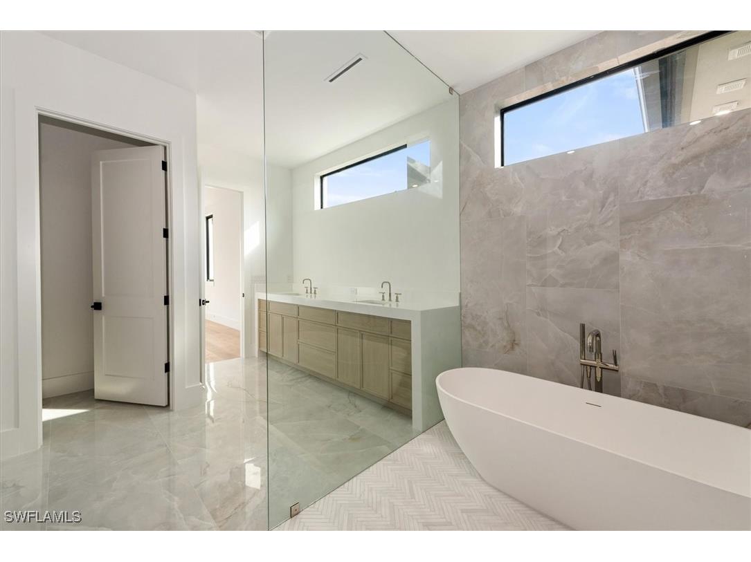 109 S Seas Court Marco Island FL 34145 225053556 image15