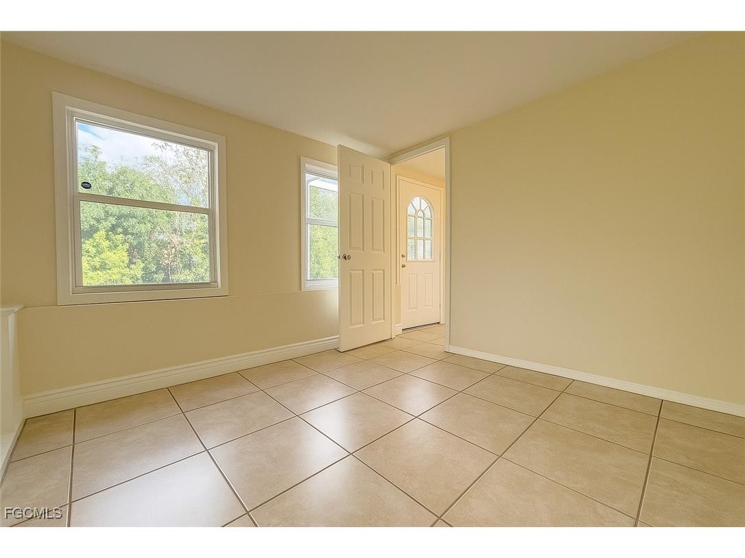 109 SE 46th Lane Cape Coral FL 33904 2025019329 image17