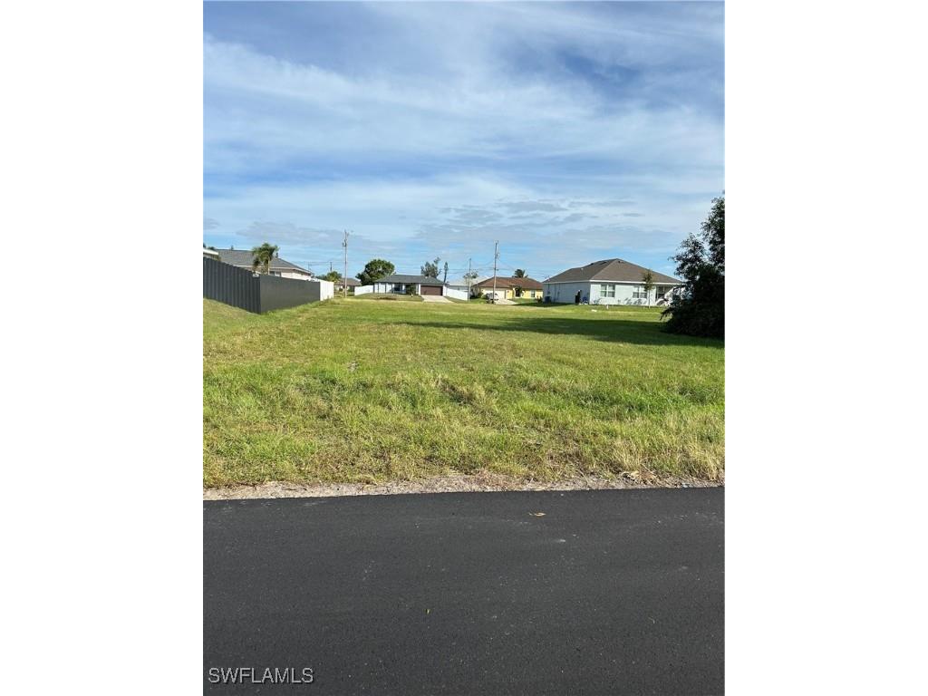 109 SW 22nd Avenue Cape Coral FL 33991 224102836 image1