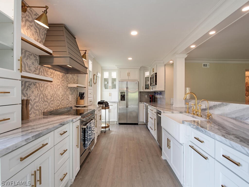 109 Wilderness Drive #D-214 Naples FL 34105 222087497 image1