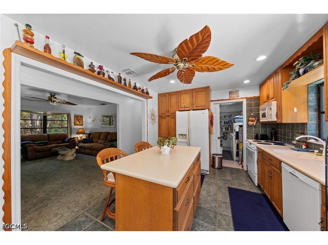 1090 13th Street SW Naples FL 34117 2026018520 image14