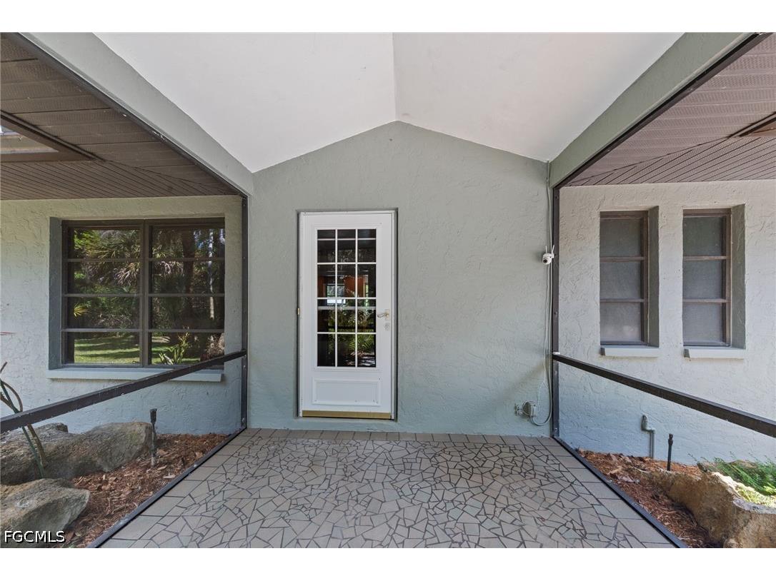 1090 13th Street SW Naples FL 34117 2026018520 image6