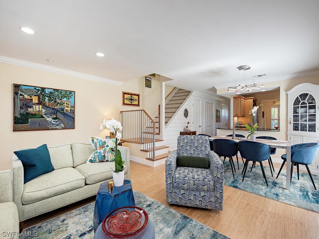 1090 6th Street S Naples FL 34102 223086643 image1