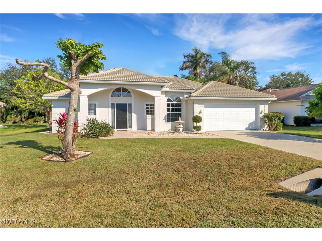 1090 Moon Lake Drive Naples FL 34104 225016105 image1