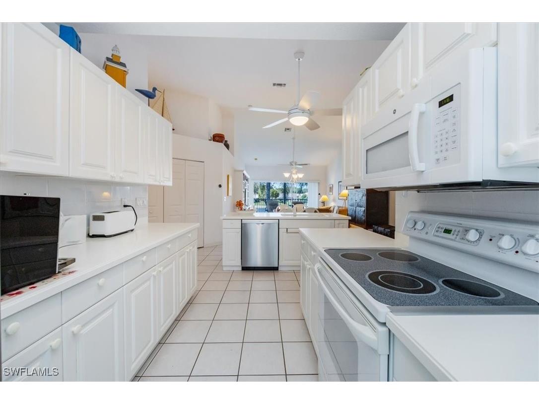 1090 Partridge Circle #201 Naples FL 34104 225073104 image10