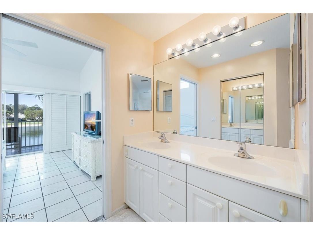 1090 Partridge Circle #201 Naples FL 34104 225073104 image17