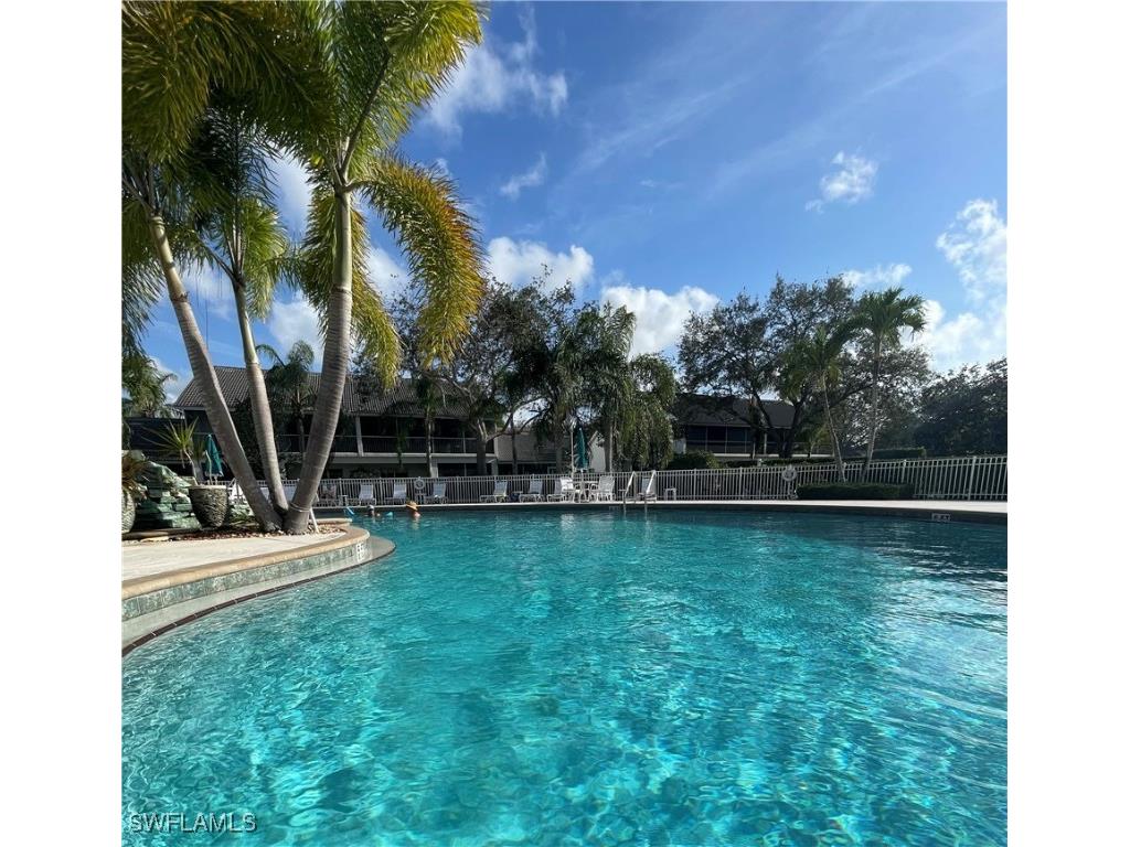 1090 Partridge Circle #201 Naples FL 34104 225073104 image27