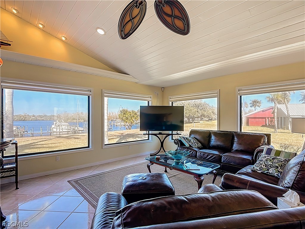 1090 River Run Labelle FL 33935 2026007512 image15