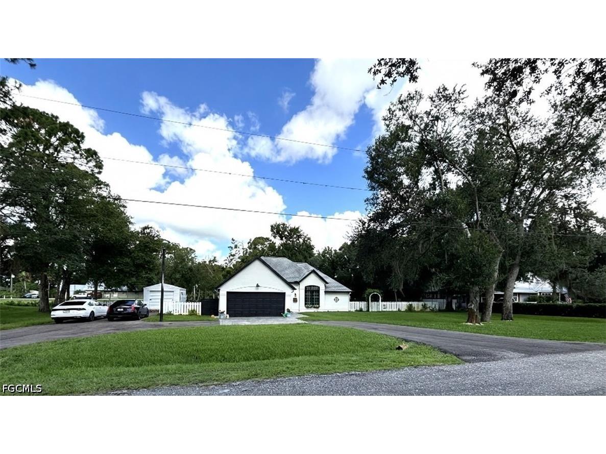 1090 Woods Drive Labelle FL 33935 2026022419 image28