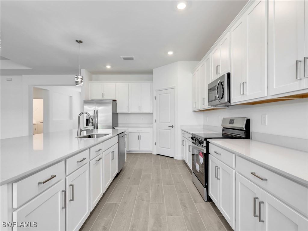 10907 Timber Creek Drive Fort Myers FL 33913 225082938 image12