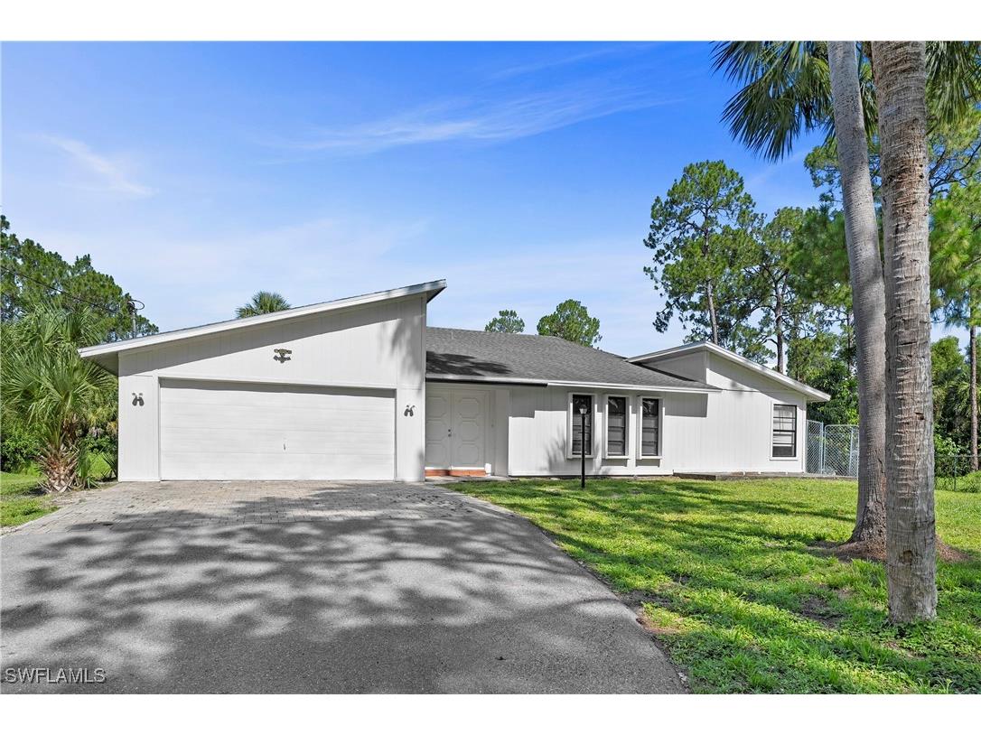 1091 21st Street SW Naples FL 34117 225058364 image1