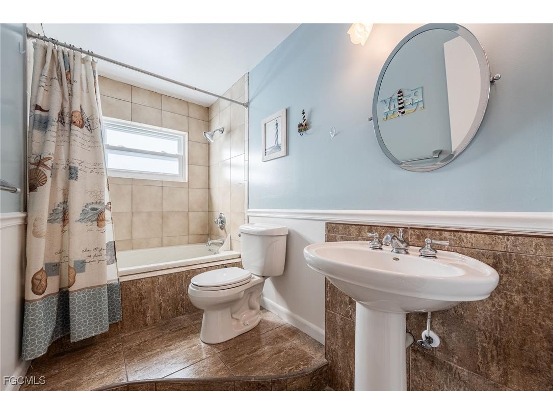 1091 Lovely Lane North Fort Myers FL 33903 2025025418 image21