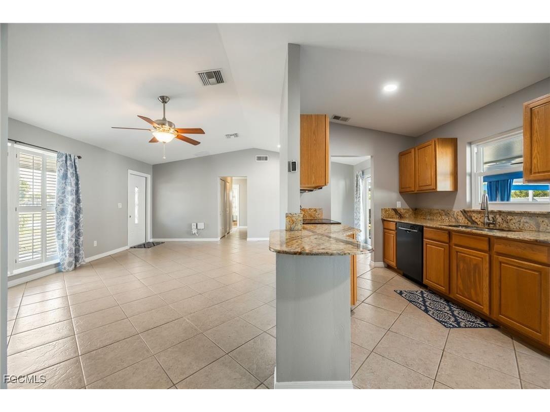 1091 Lovely Lane North Fort Myers FL 33903 2025025418 image4