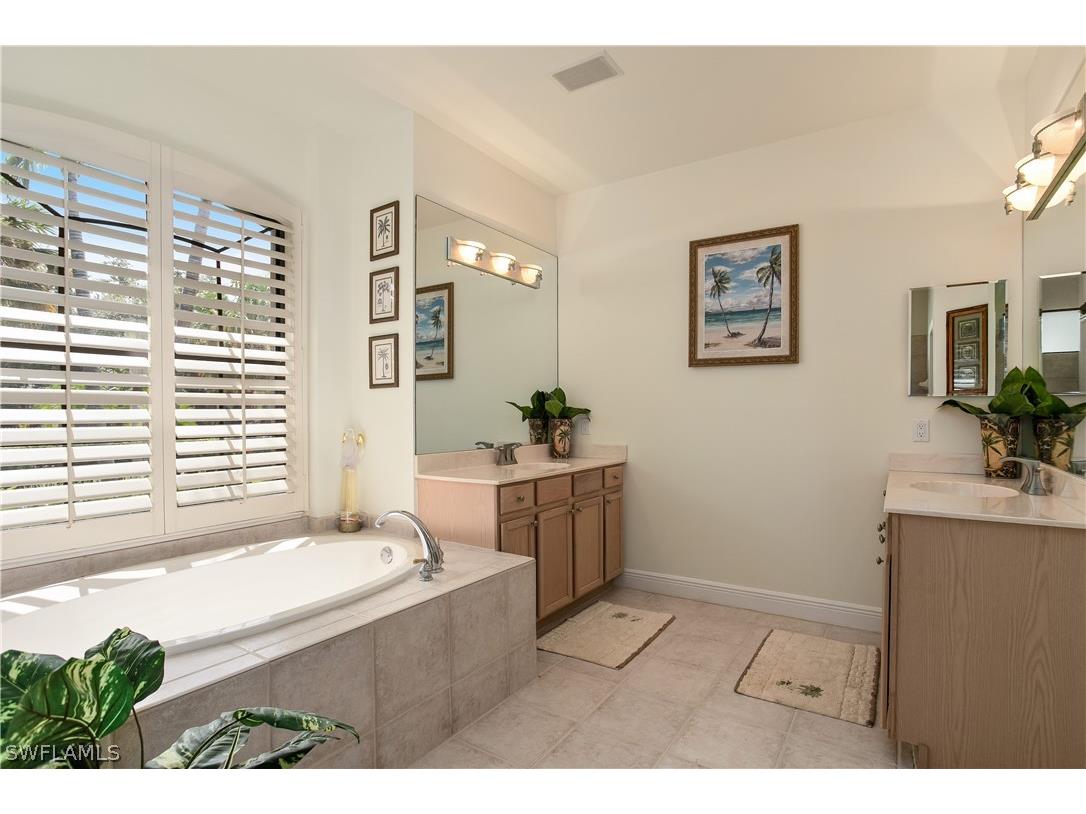 10919 Parnu Street Naples FL 34109 224054965 image14