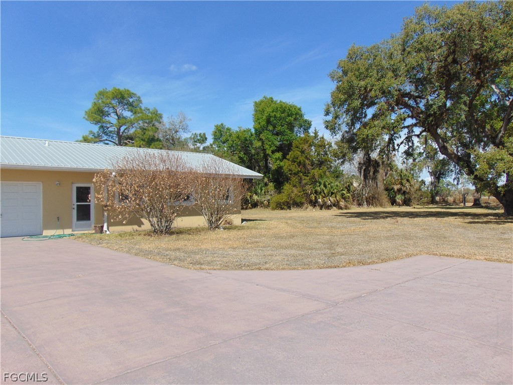 1092 Riverbend Drive Labelle FL 33935 2026010274 image3