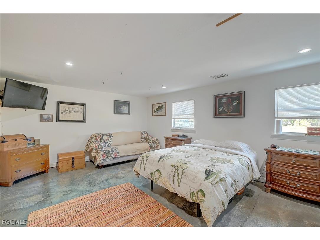 10921 Shirley Lane North Fort Myers FL 33917 2026006840 image10