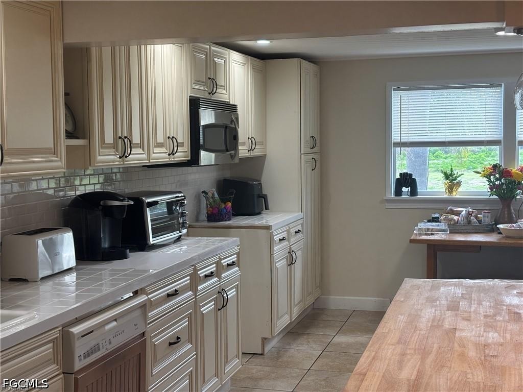 10921 Shirley Lane North Fort Myers FL 33917 2026024594 image7