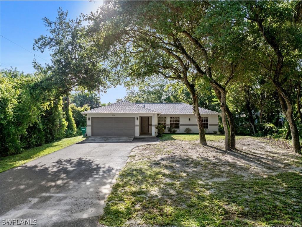 1094 13th Street SW Naples FL 34117 224051274 image1