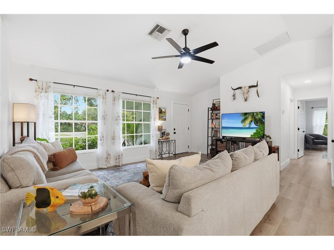 1094 13th Street SW Naples FL 34117 225078525 image18