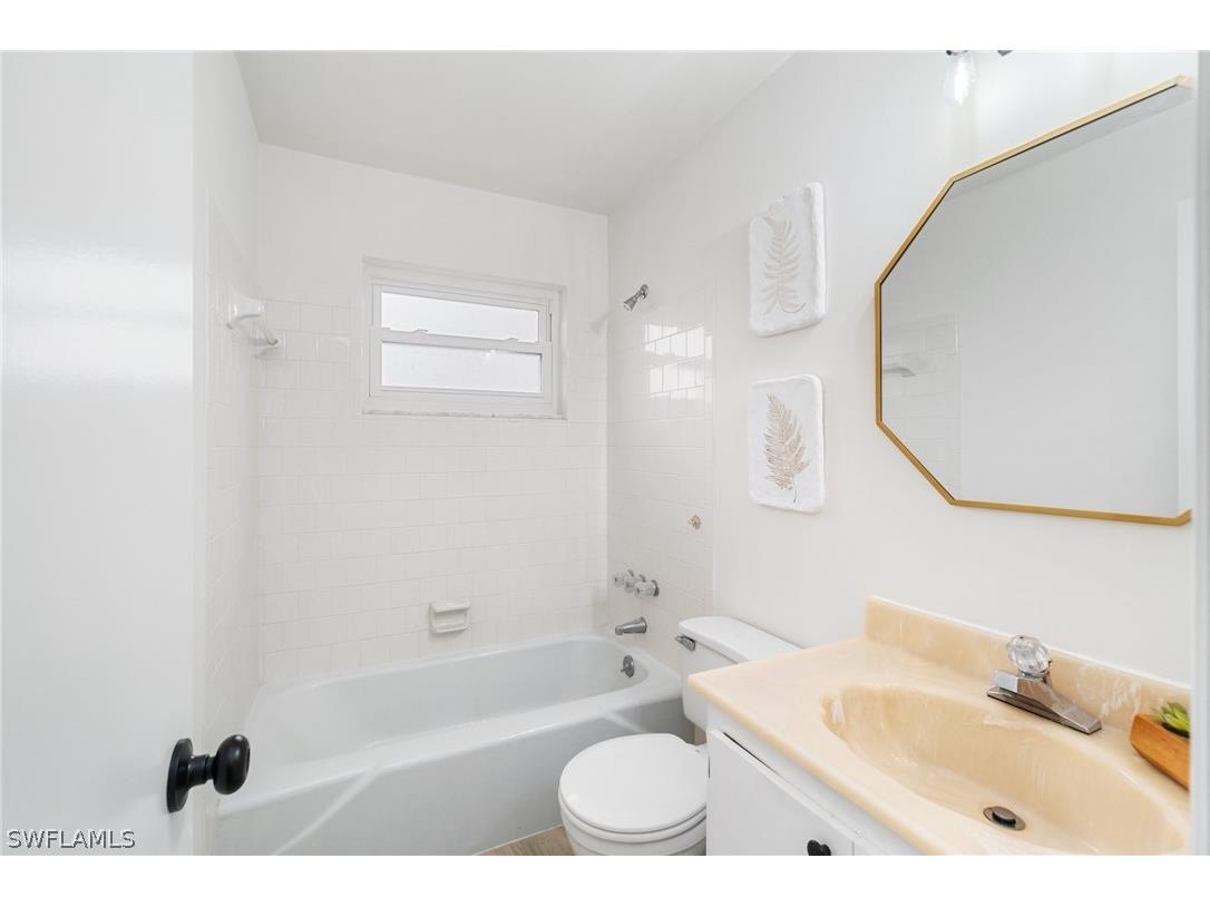 1094 Forest Lakes Drive Naples FL 34105 226009960 image20