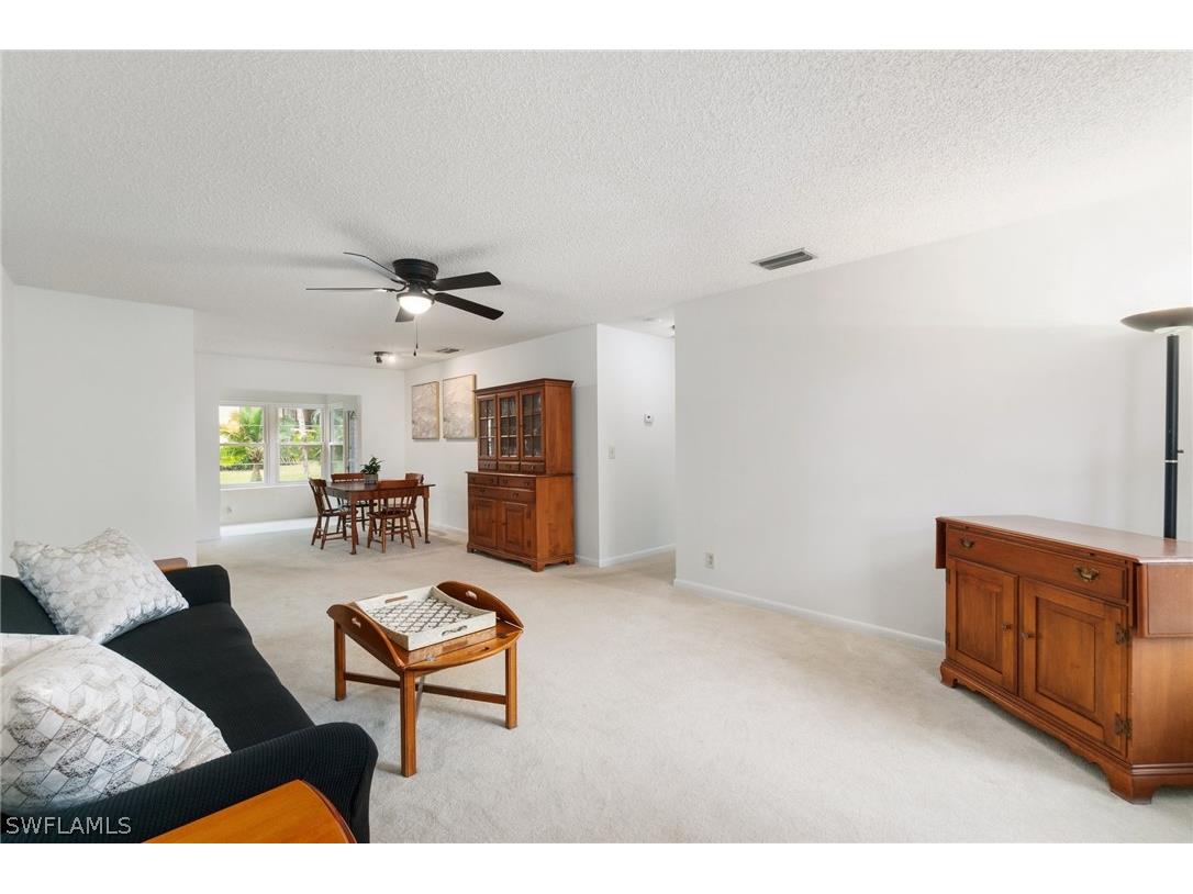 1094 Forest Lakes Drive Naples FL 34105 226009960 image8