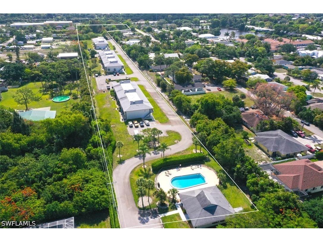 1095 Rosemary Court Naples FL 34103 226016350 image1
