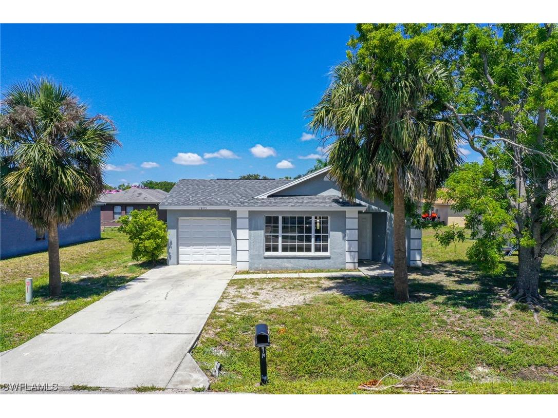 1095 Whitehead Creek Loop Fort Myers FL 33916 223041158 image1