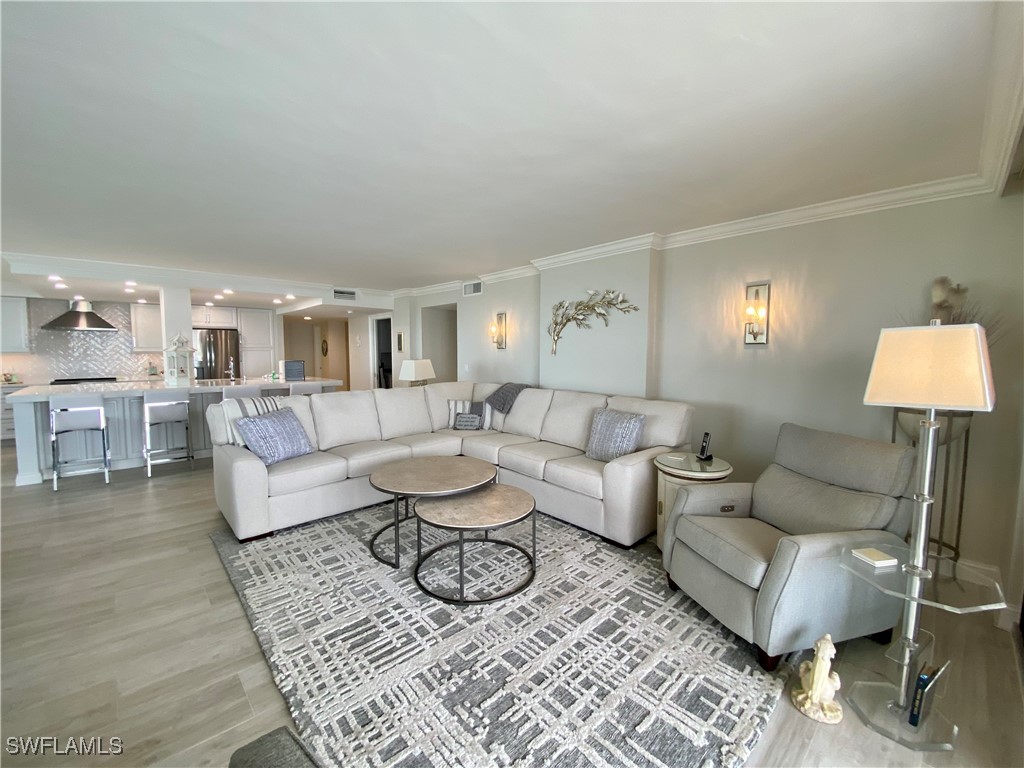 10951 Gulfshore Drive #1405 Naples FL 34108 225066523 image10