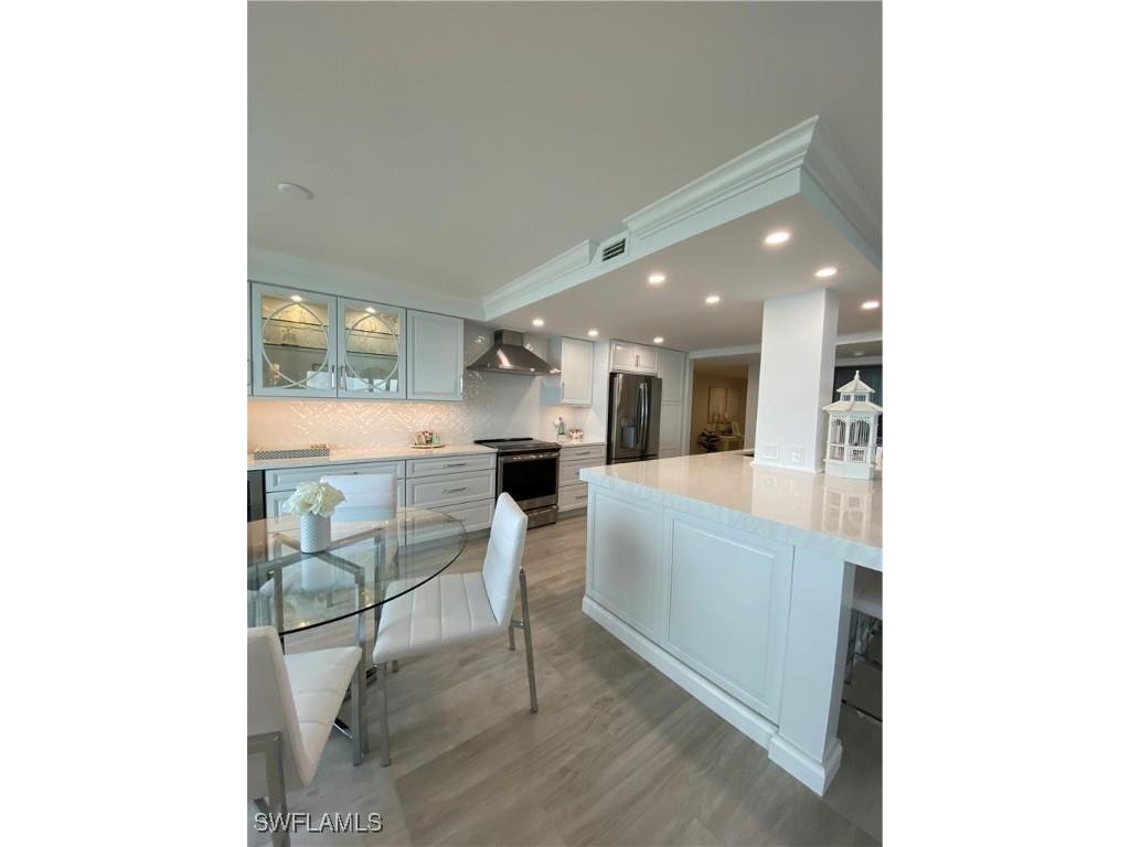 10951 Gulfshore Drive #1405 Naples FL 34108 225066523 image6