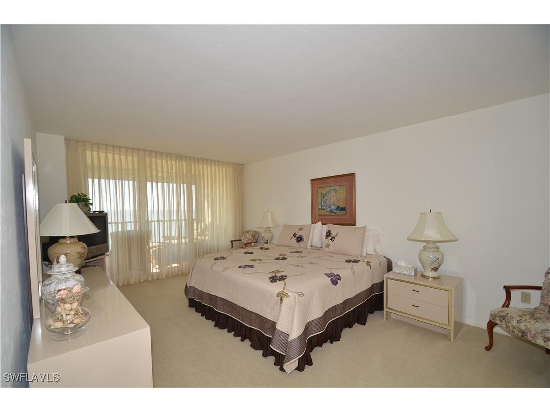 10951 Gulfshore Drive #504 Naples FL 34108 225066517 image13