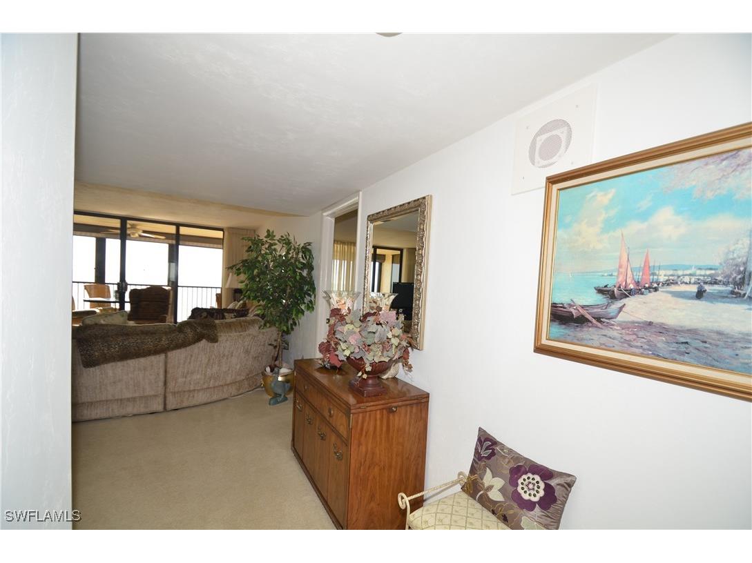 10951 Gulfshore Drive #504 Naples FL 34108 225066517 image4