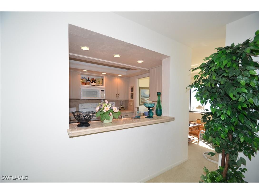 10951 Gulfshore Drive #504 Naples FL 34108 225066517 image7