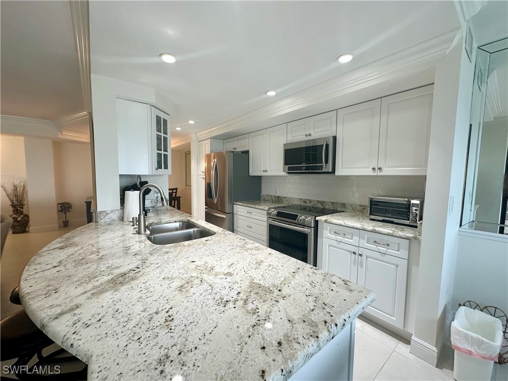 10951 Gulf Shore Drive #804 Naples FL 34108 225067788 image2