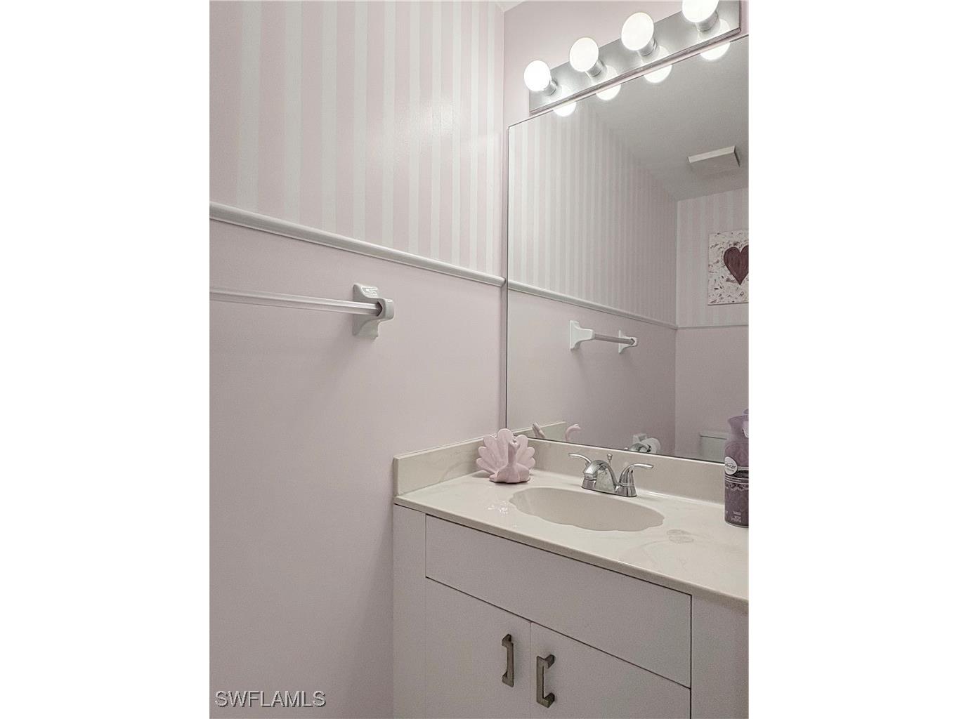 1096 Woodshire Lane #C205 Naples FL 34105 225046311 image6