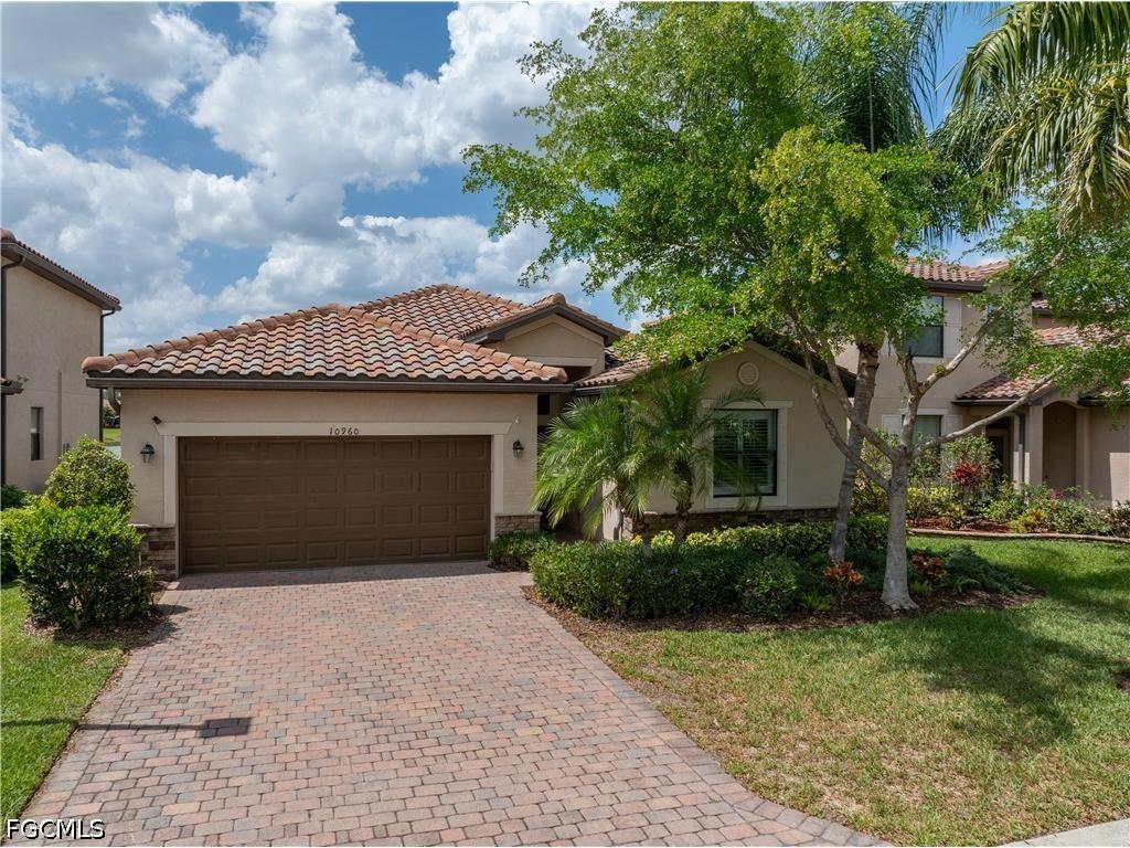 10960 Cherry Laurel Drive Fort Myers FL 33912 2026015411 image1