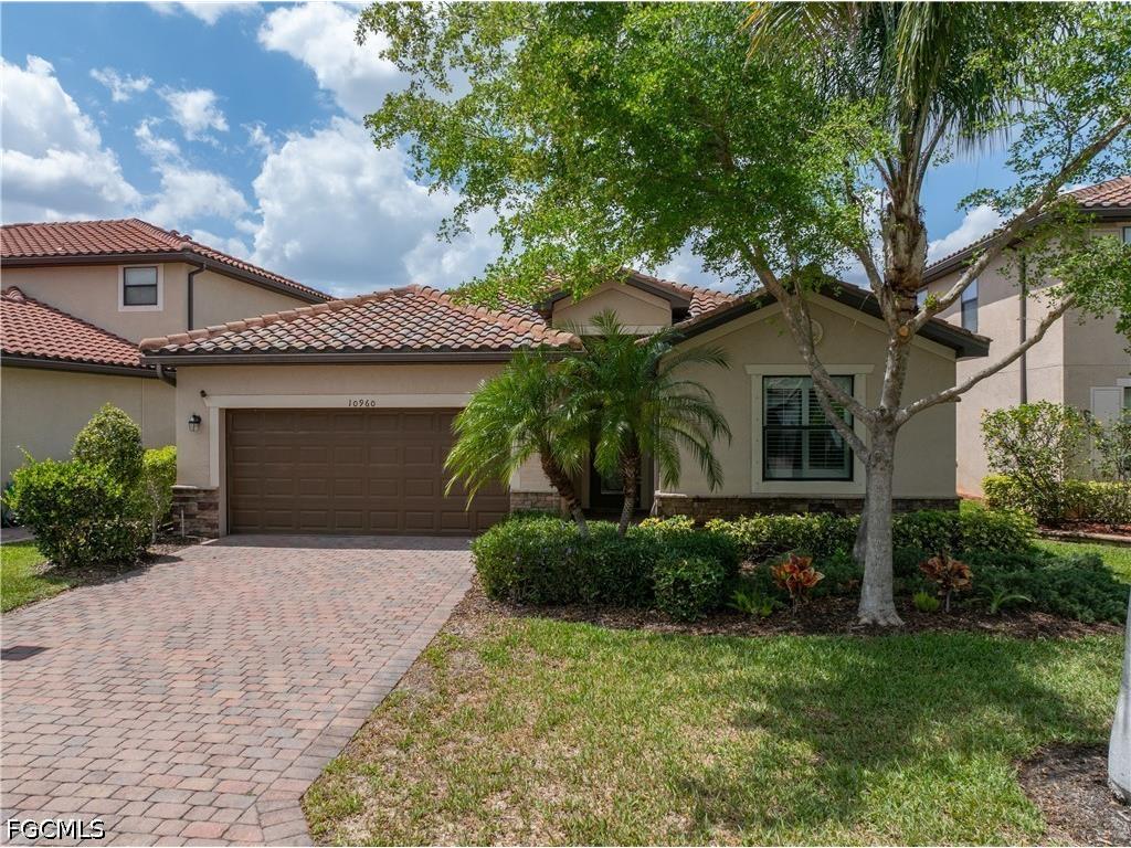 10960 Cherry Laurel Drive Fort Myers FL 33912 2026015411 image2