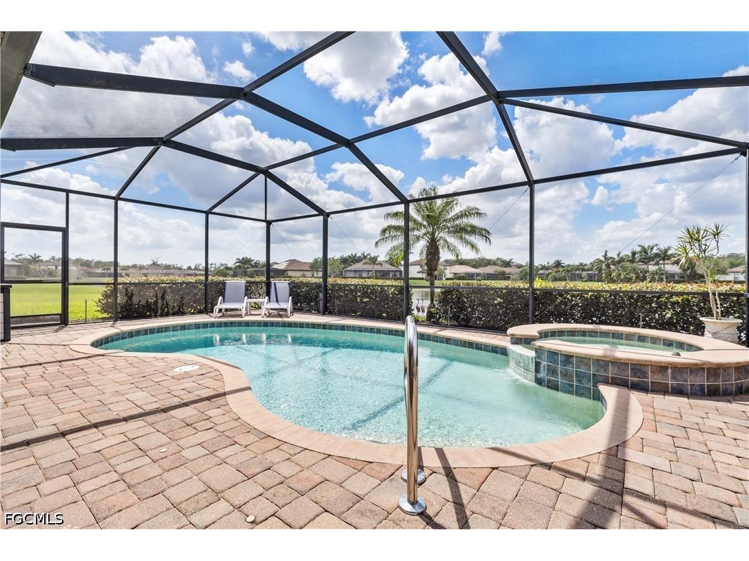 10960 Cherry Laurel Drive Fort Myers FL 33912 2026015411 image7