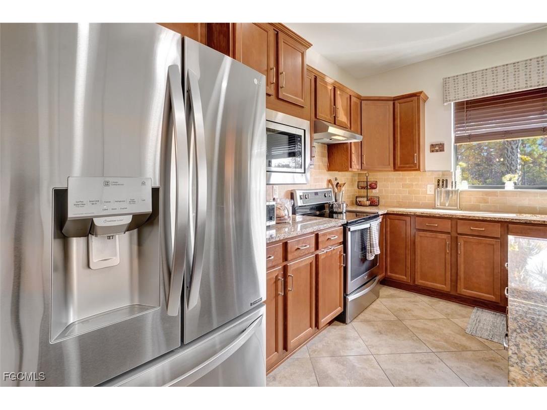 10963 Glenhurst Street Fort Myers FL 33913 2025021190 image12