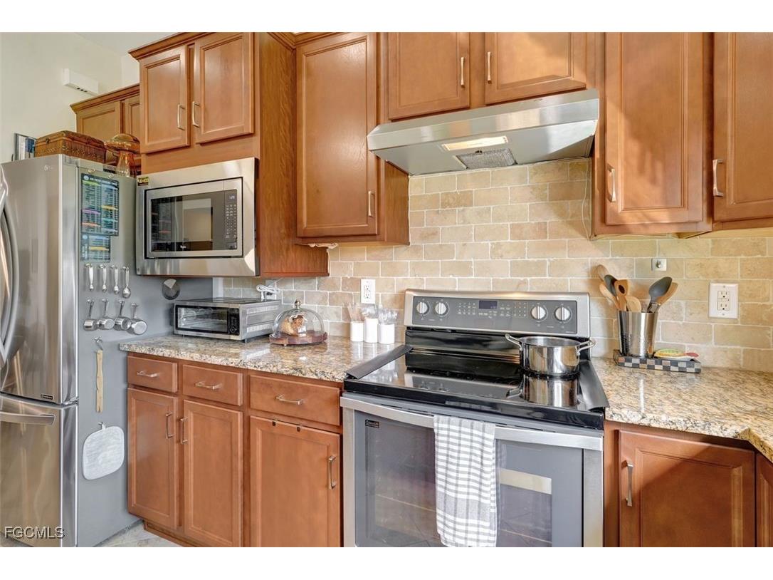 10963 Glenhurst Street Fort Myers FL 33913 2025021190 image15