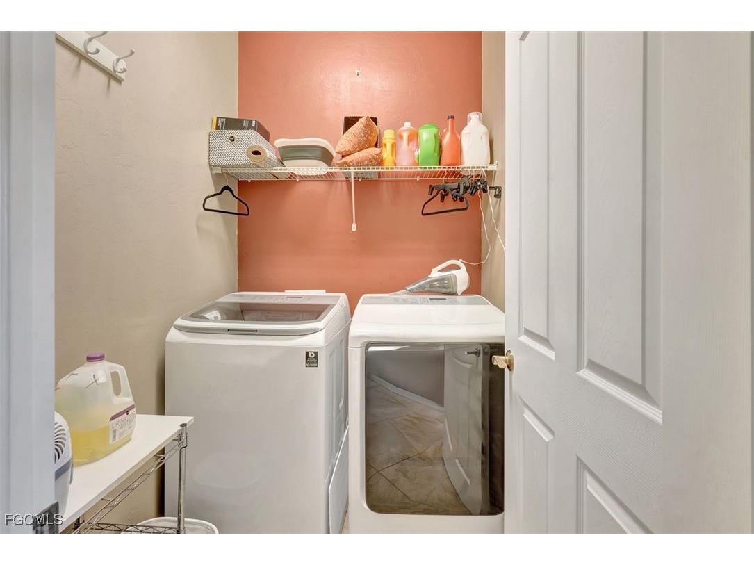 10963 Glenhurst Street Fort Myers FL 33913 2025021190 image7