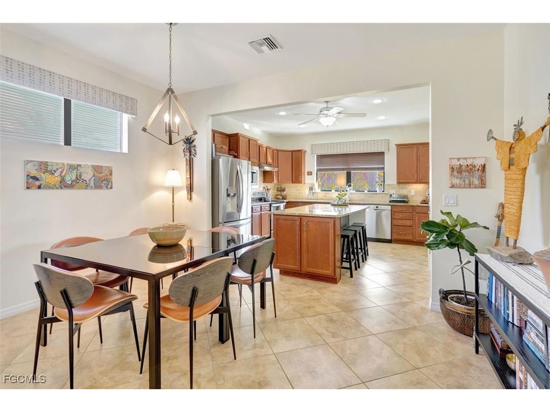 10963 Glenhurst Street Fort Myers FL 33913 2025021190 image8